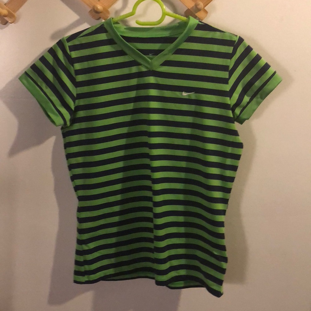 Nike lime navy striped workout top size XL fits s